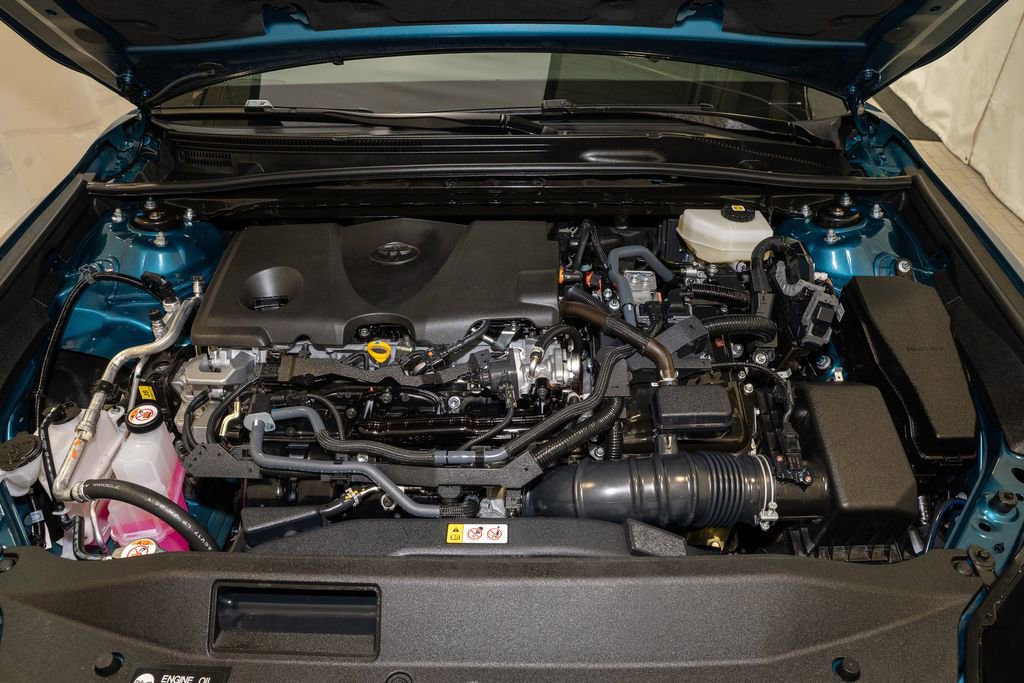 Used 2025 Toyota Camry SE image 19
