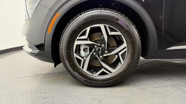 Used 2024 Kia Sportage LX image 31