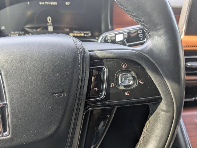 Used 2021 Lincoln Aviator Reserve w/ Equipment Group 201A image 12