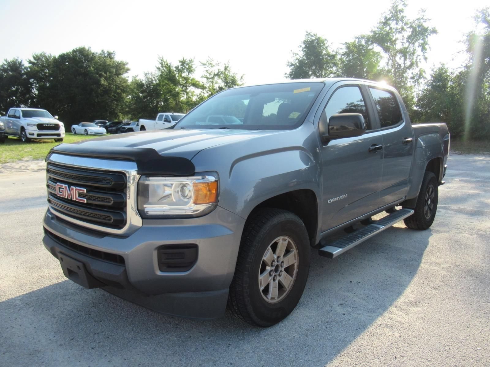 Used 2020 GMC Canyon 2WD Crew Cab w/ Convenience Package image 2