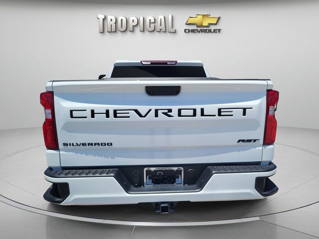 Used 2026 Chevrolet Silverado 1500 RST w/ LPO, Dark Essentials Package RWD image 4