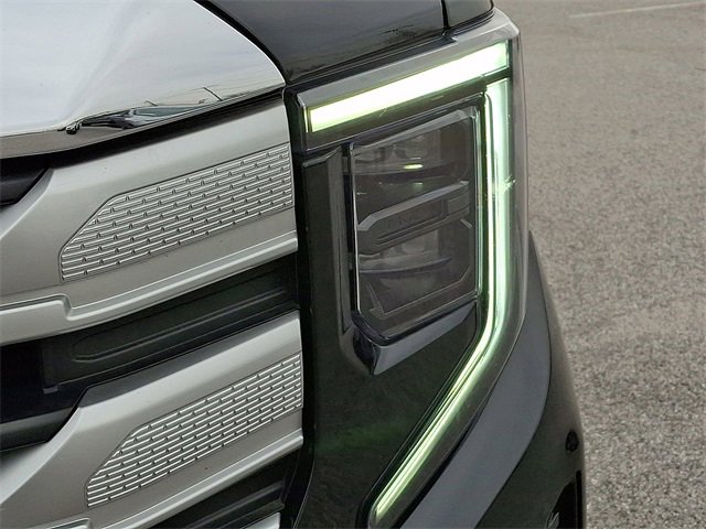 Used 2023 GMC Sierra 1500 SLE image 13