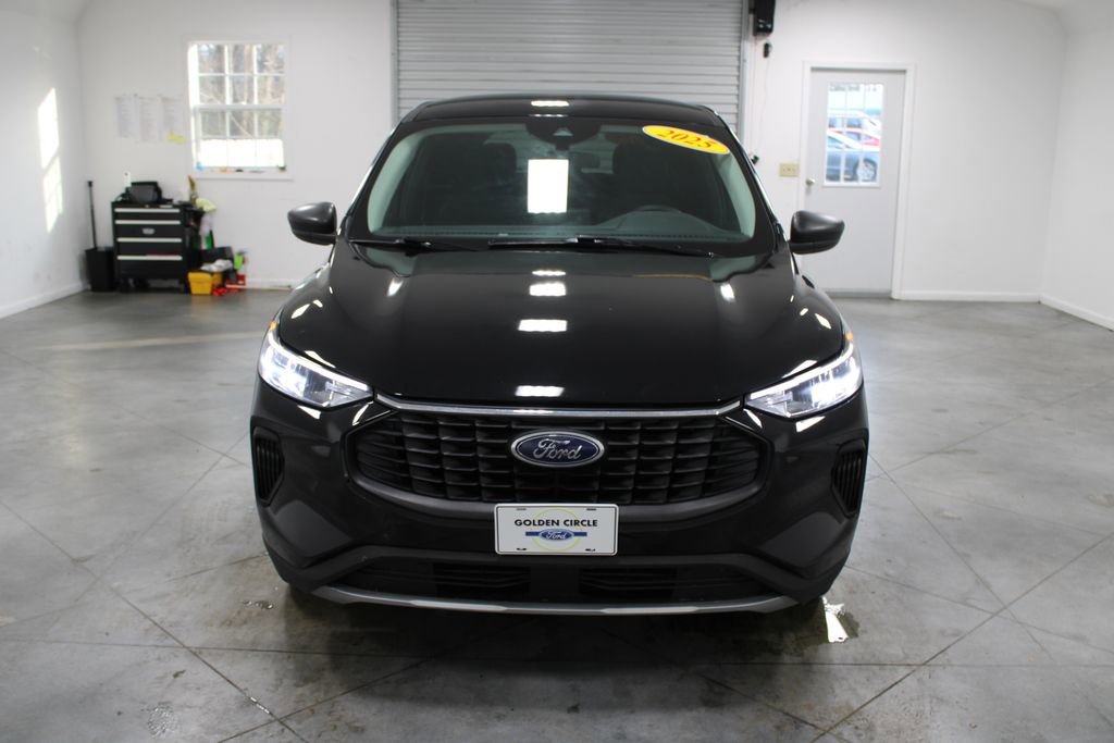 Used 2025 Ford Escape Active video 3