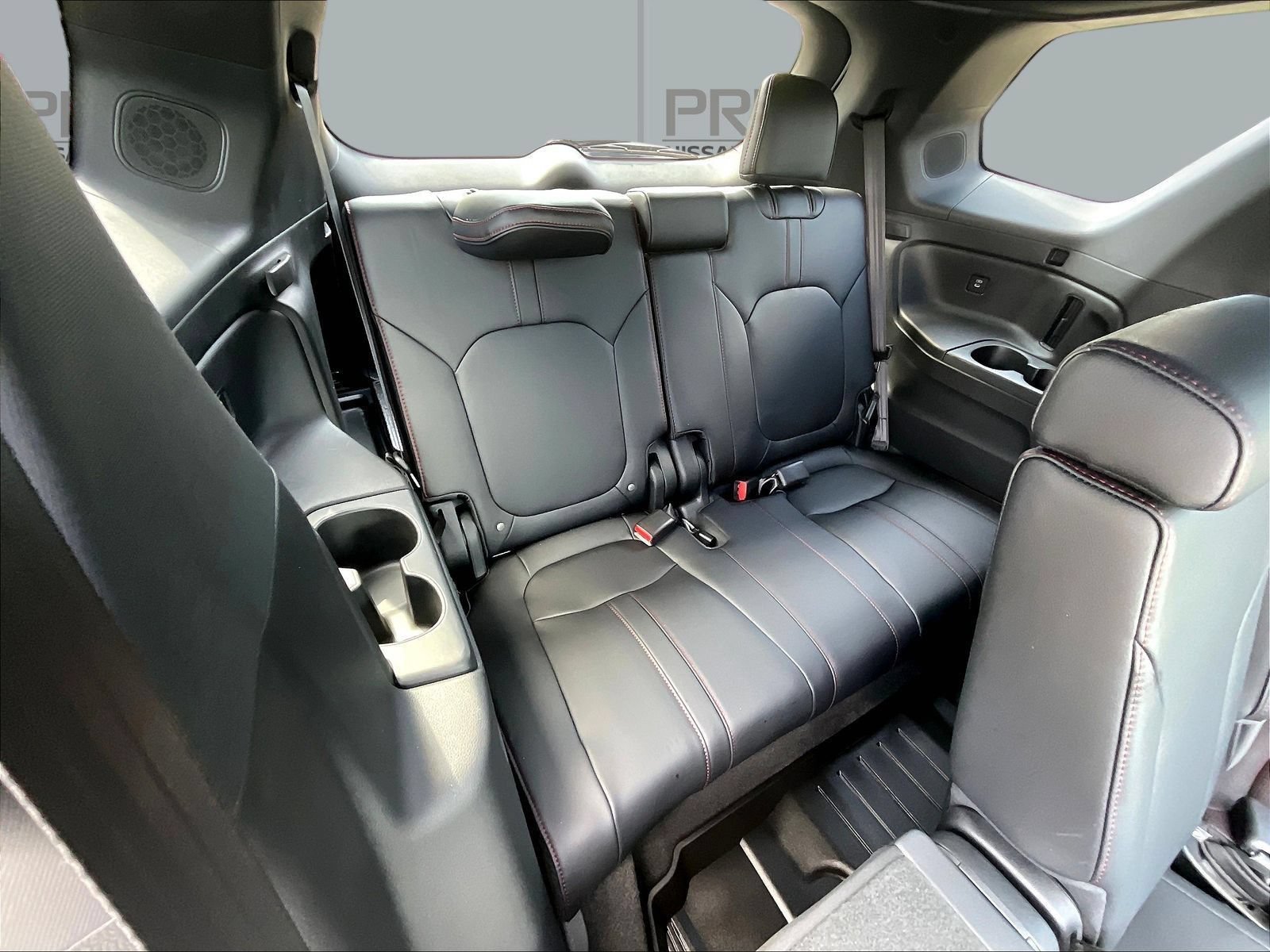 Used 2025 Honda Pilot Black Edition image 27