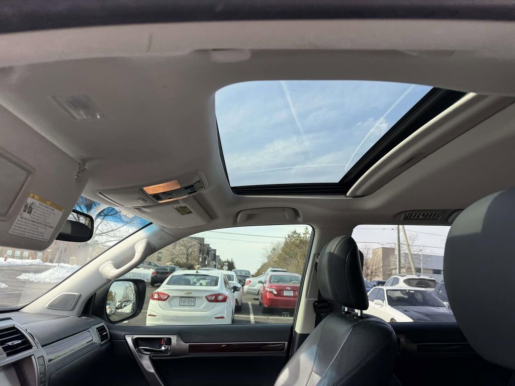 Used 2018 Lexus GX 460 Premium w/ Premium Package image 20