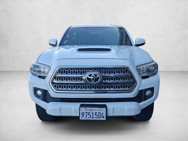 Used 2017 Toyota Tacoma TRD Sport w/ Tow Package video 2