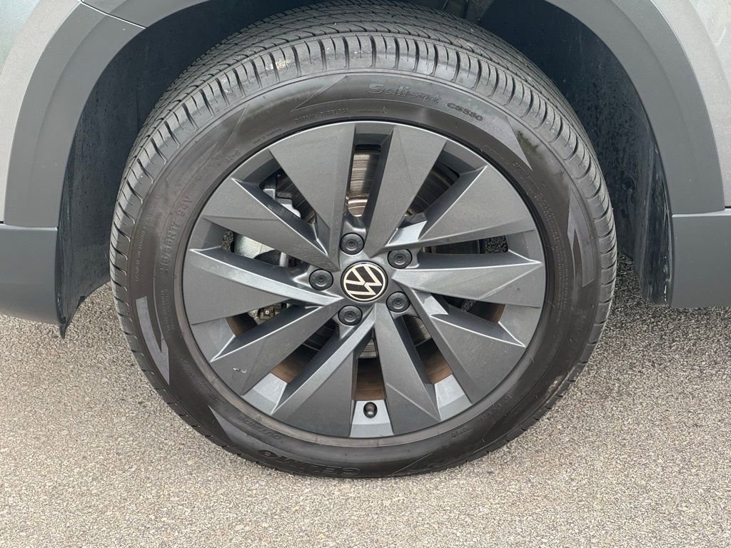Used 2024 Volkswagen Taos S FWD image 7