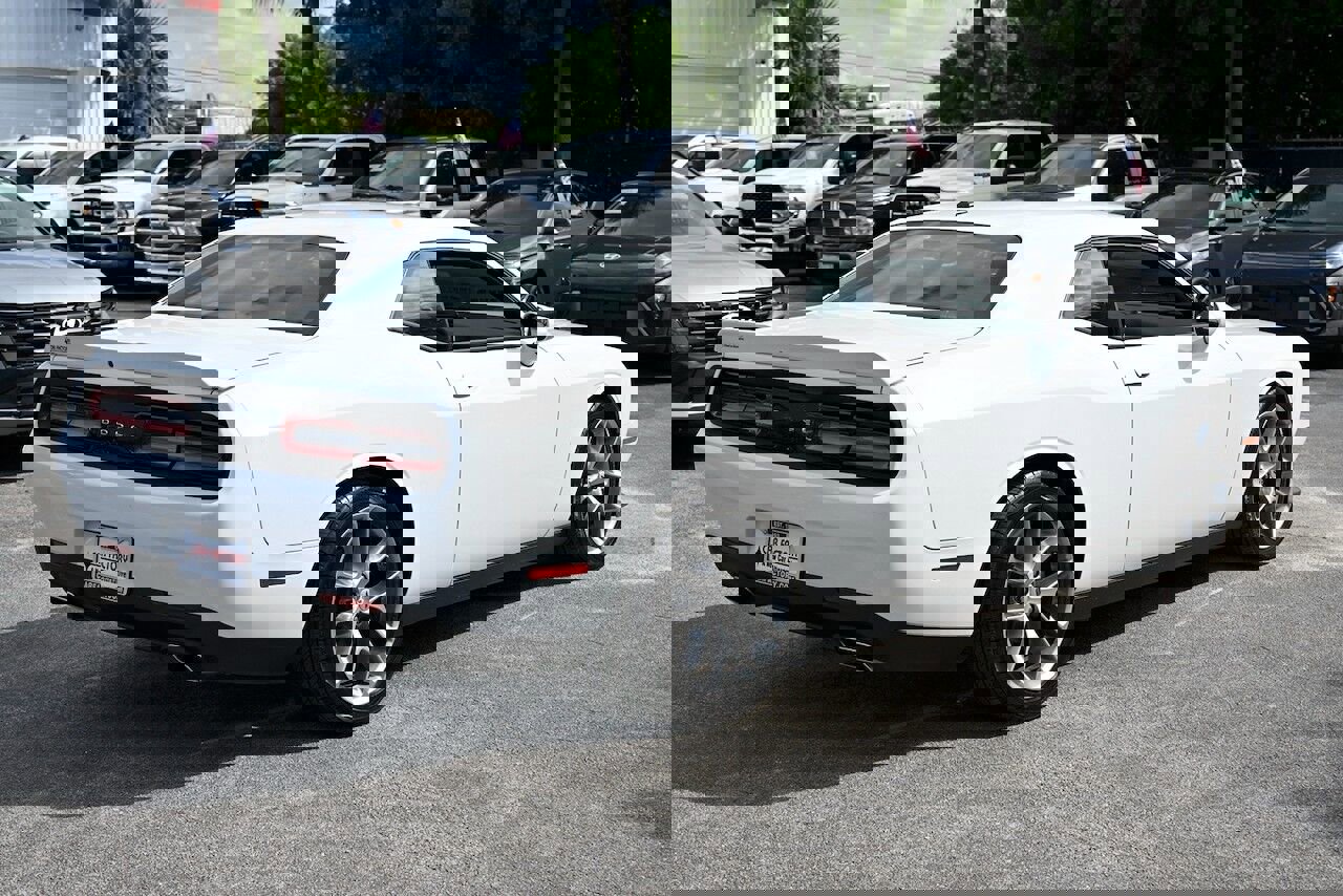 Used 2022 Dodge Challenger GT image 6