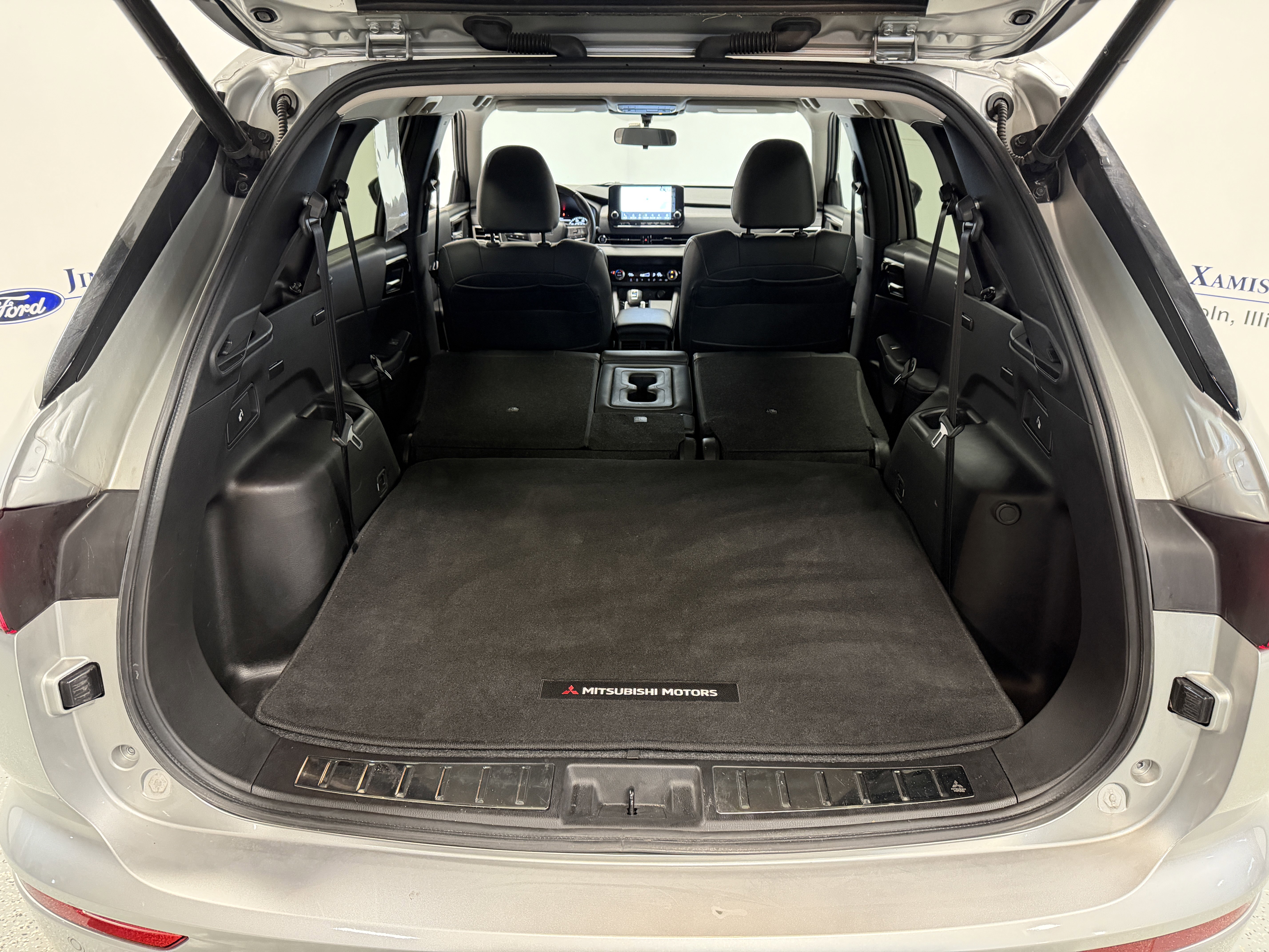 Used 2024 Mitsubishi Outlander SE image 24