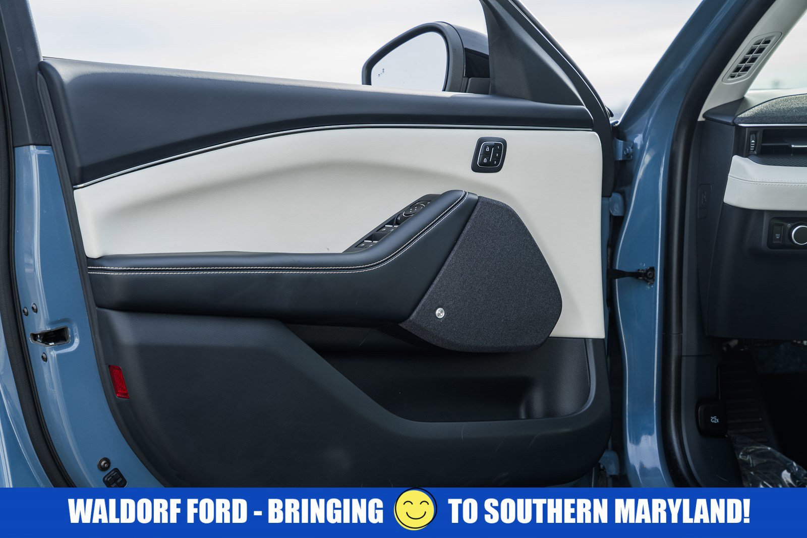 Used 2023 Ford Mustang Mach-E Premium image 36