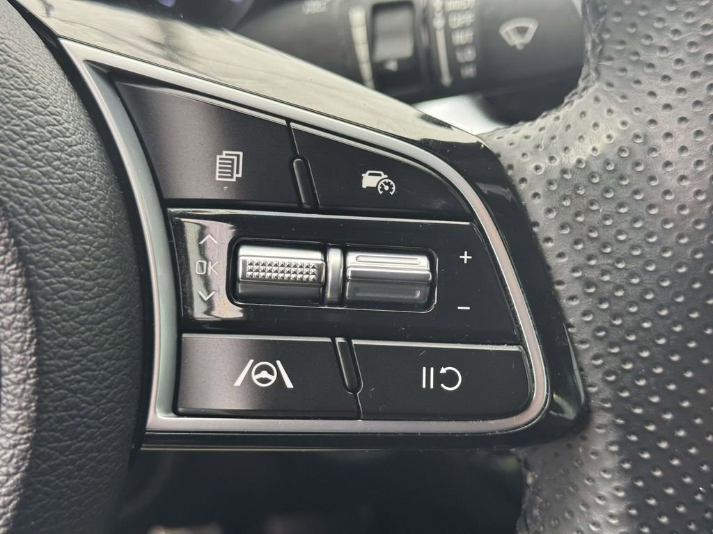 Used 2023 Kia Forte GT-Line image 19