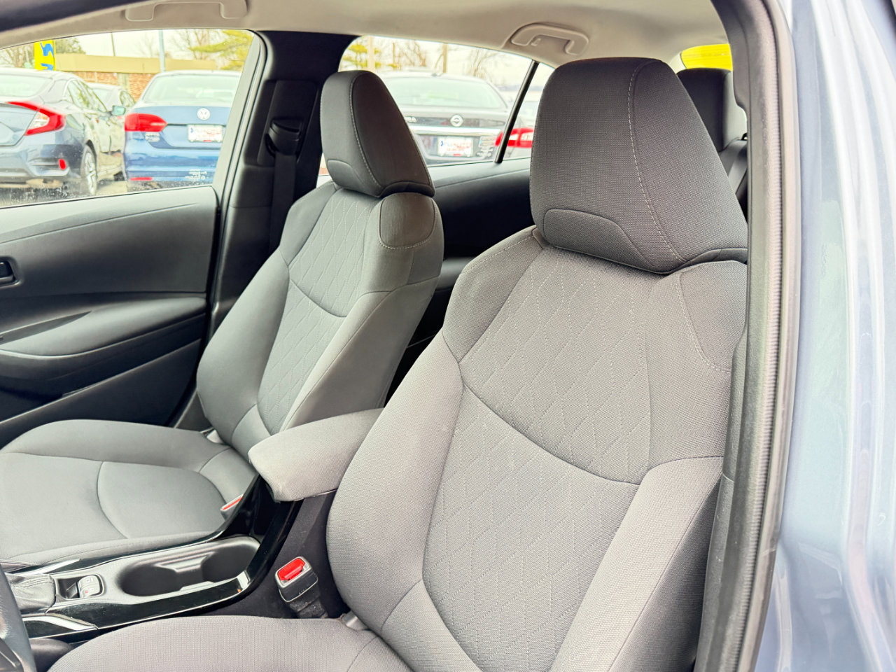 Used 2022 Toyota Corolla LE image 13