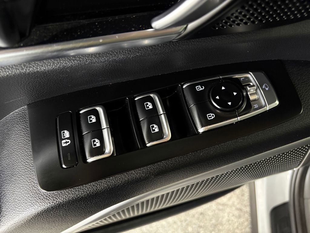 Used 2022 Kia Telluride EX w/ EX Premium Package image 18