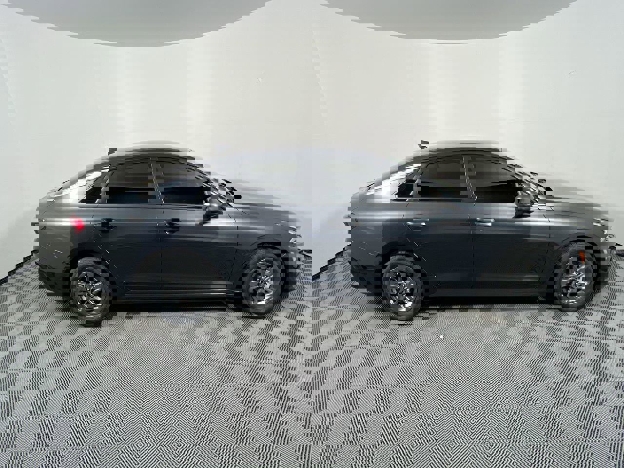 Certified 2024 Kia K5 LXS image 2