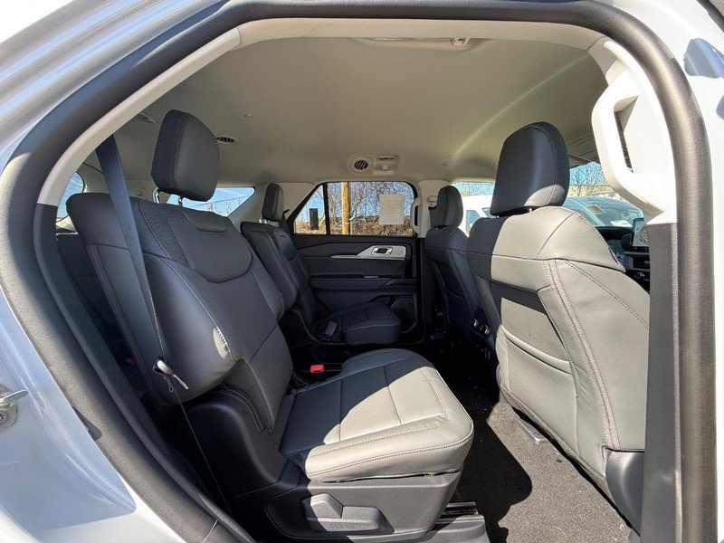 New 2026 Ford Explorer Active image 15
