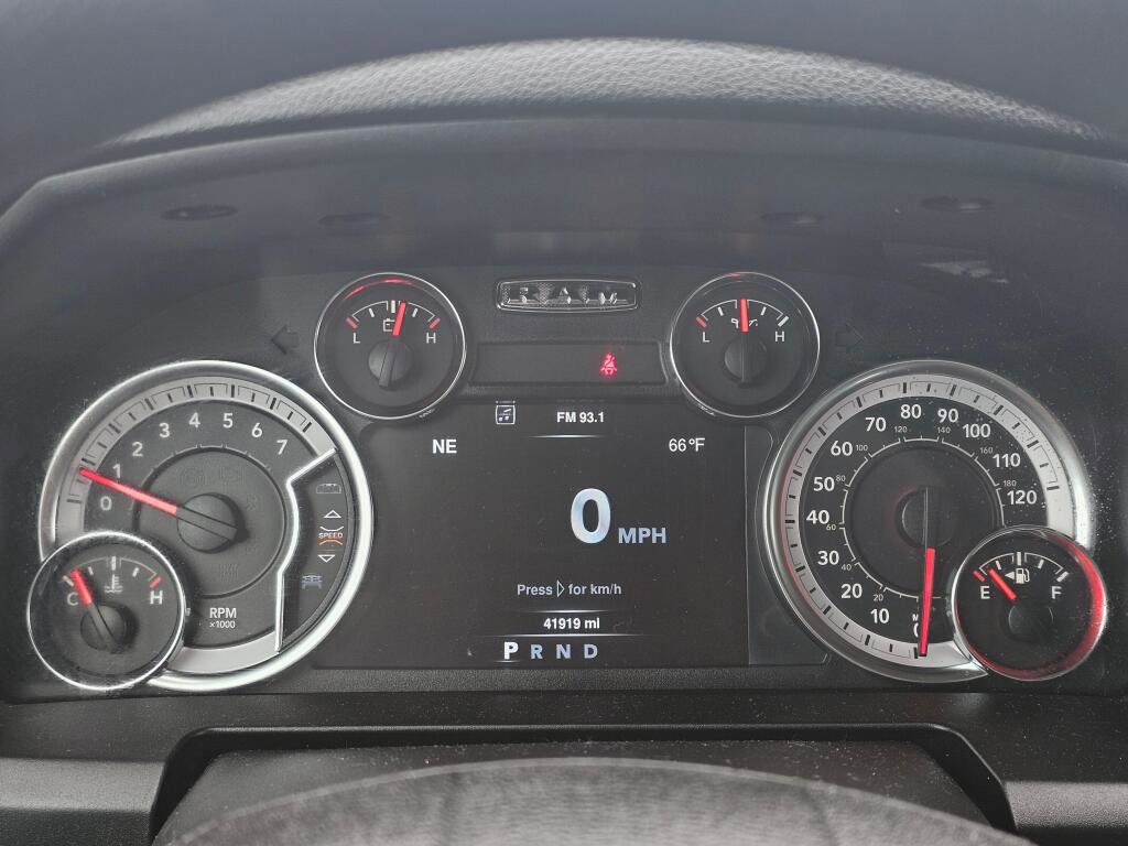 Used 2022 RAM 1500 Express w/ Wheel & Sound Group AWD/4WD image 21