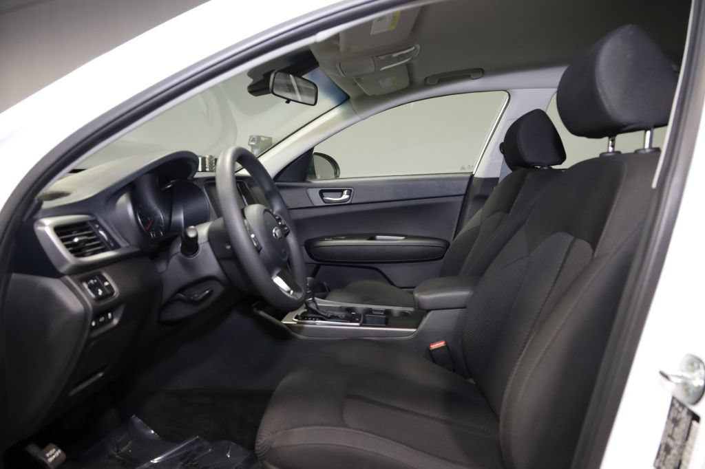 Used 2020 Kia Optima LX FWD image 12