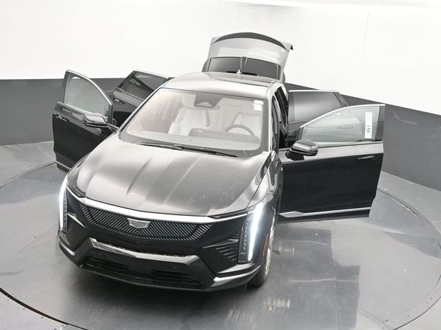 New 2025 Cadillac Optiq Luxury 1 w/ LPO, Floor Liner Package image 51