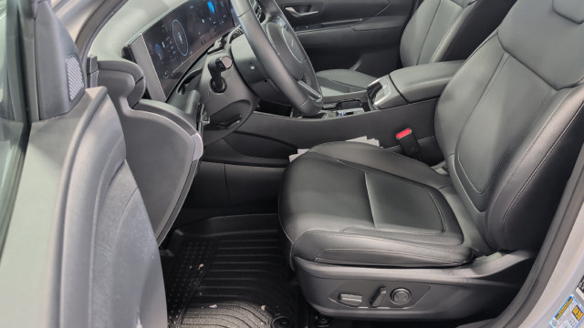 Used 2025 Hyundai Tucson SEL AWD/4WD image 9