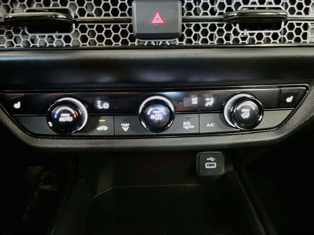 Used 2025 Honda HR-V Sport image 16