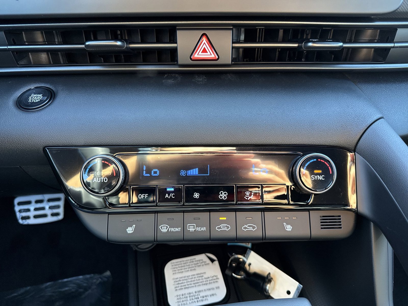 New 2026 Hyundai Elantra SEL Sport FWD image 18