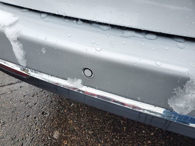 Certified 2024 Chrysler Pacifica Touring-L image 32