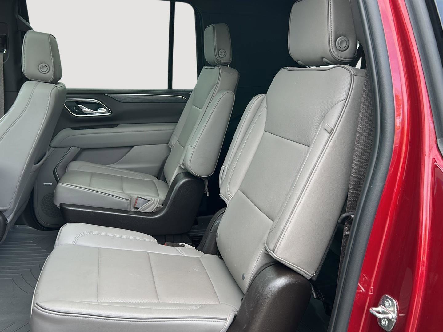 Used 2023 GMC Yukon XL SLT image 21