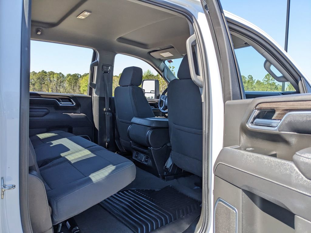 Used 2025 Chevrolet Silverado 2500 LT w/ Convenience Package image 47