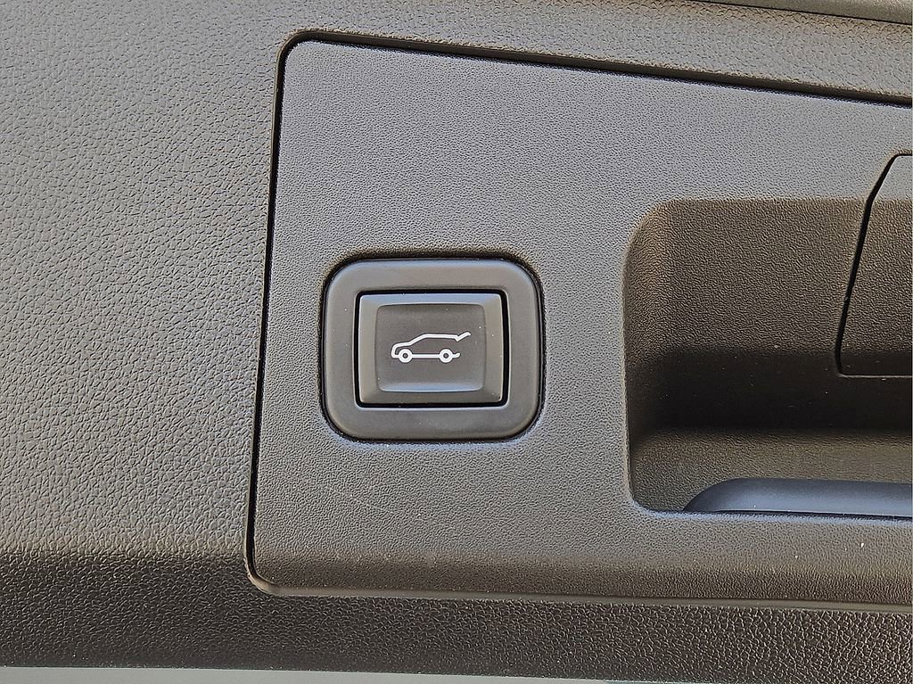 Used 2023 Cadillac XT4 Premium Luxury FWD image 15