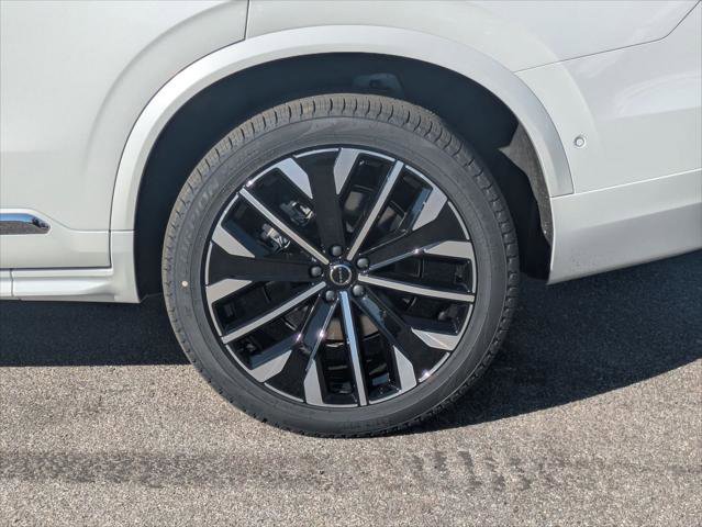 New 2026 Volvo XC90 T8 Ultra w/ Protection Package Premier AWD/4WD image 6