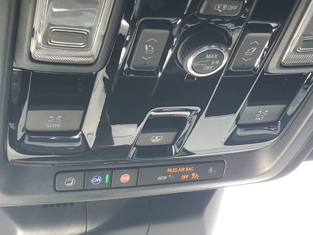 Certified 2025 Cadillac Escalade Sport w/ Touring Package AWD/4WD image 32