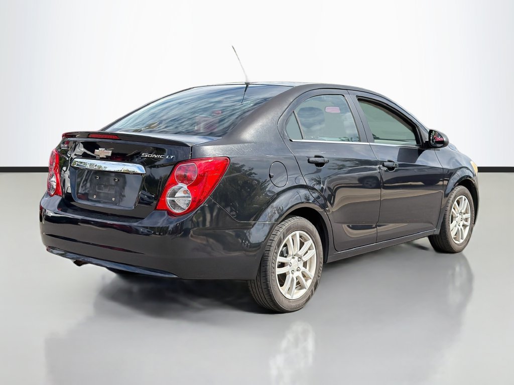 Used 2013 Chevrolet Sonic LT w/ Wheels and Fog Lamp Package FWD image 5
