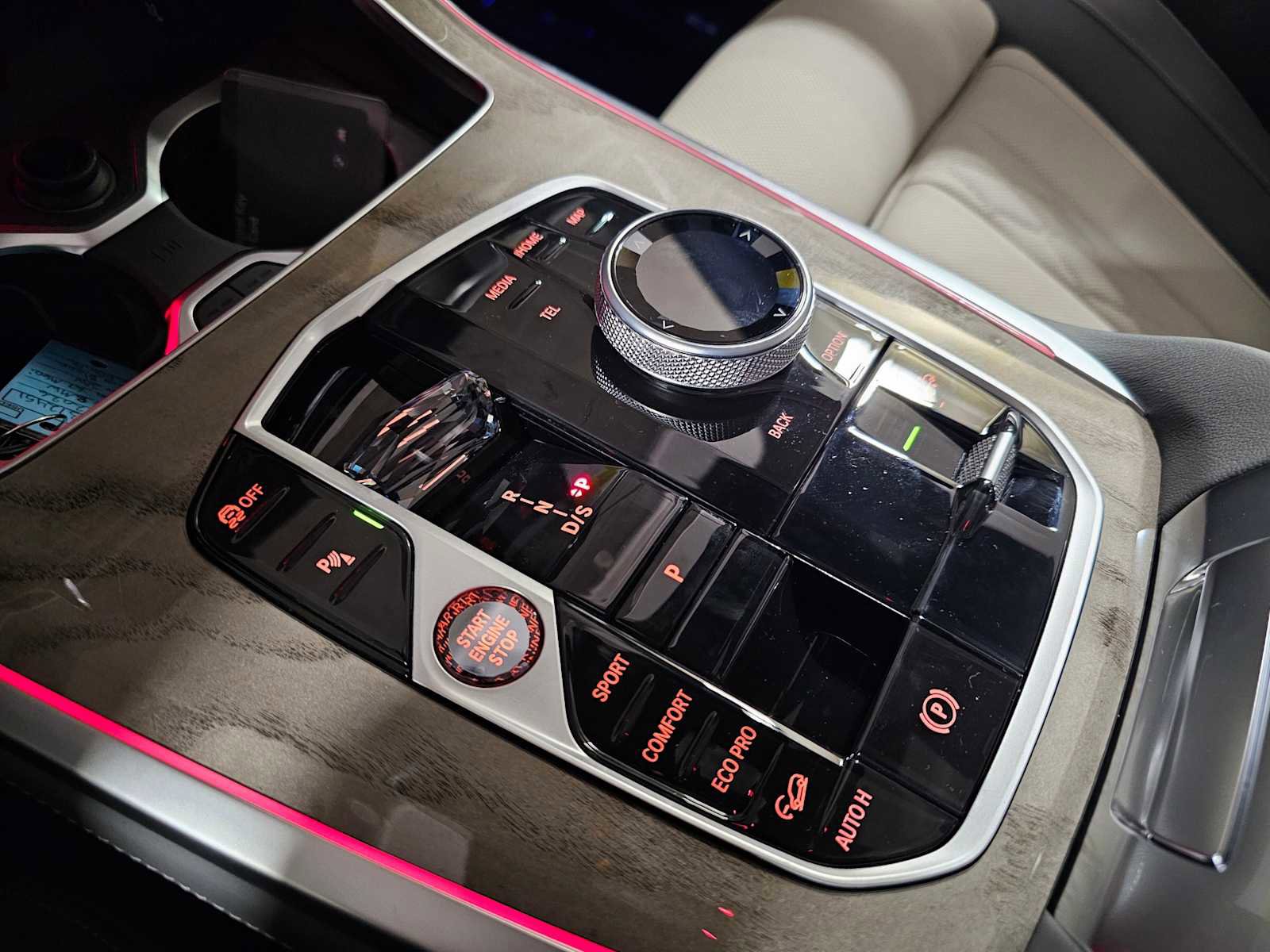 New 2026 BMW X7 M60i image 21