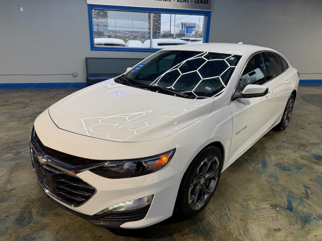 Used 2024 Chevrolet Malibu LT image 4