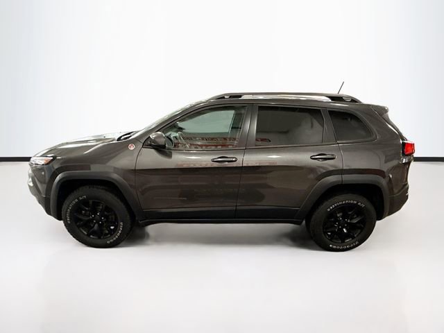 Used 2017 Jeep Cherokee Trailhawk w/ Cold Weather Group image 9