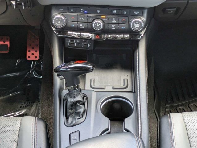 Used 2022 Dodge Durango R/T AWD/4WD image 21