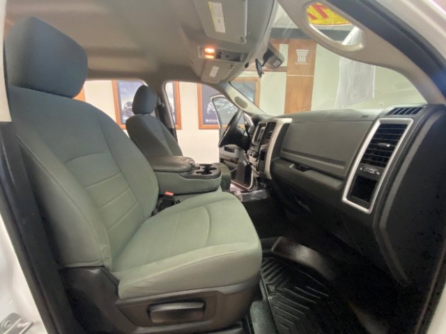 Used 2017 RAM 2500 SLT image 15