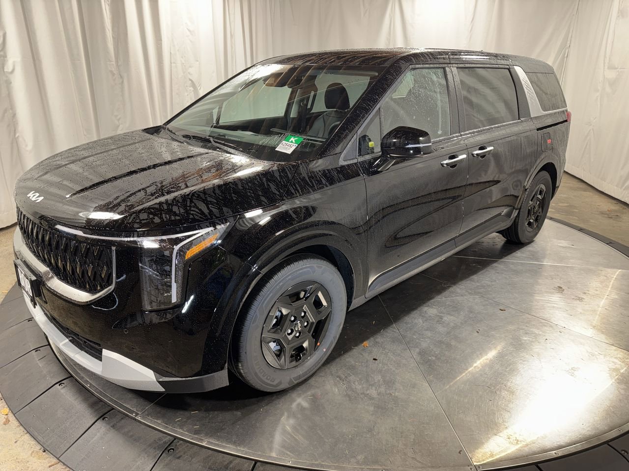 New 2026 Kia Carnival