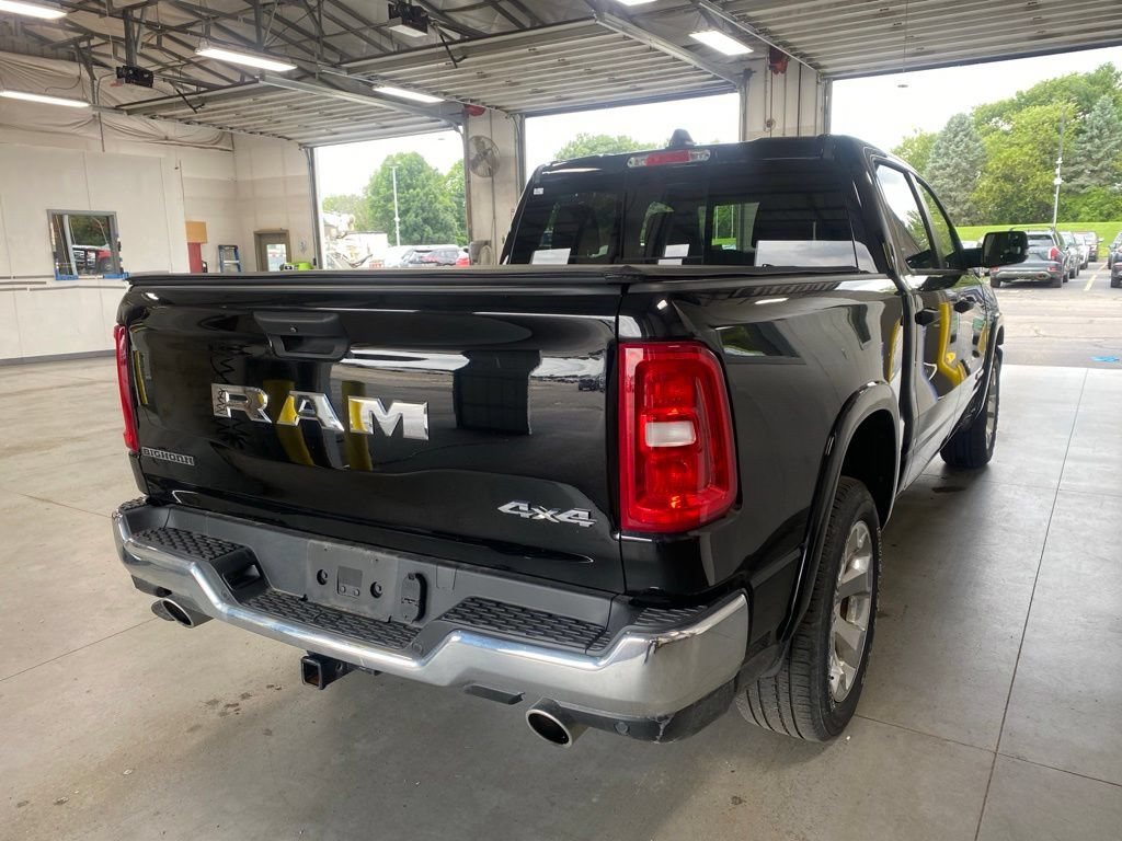 Used 2025 RAM 1500 Big Horn AWD/4WD image 4