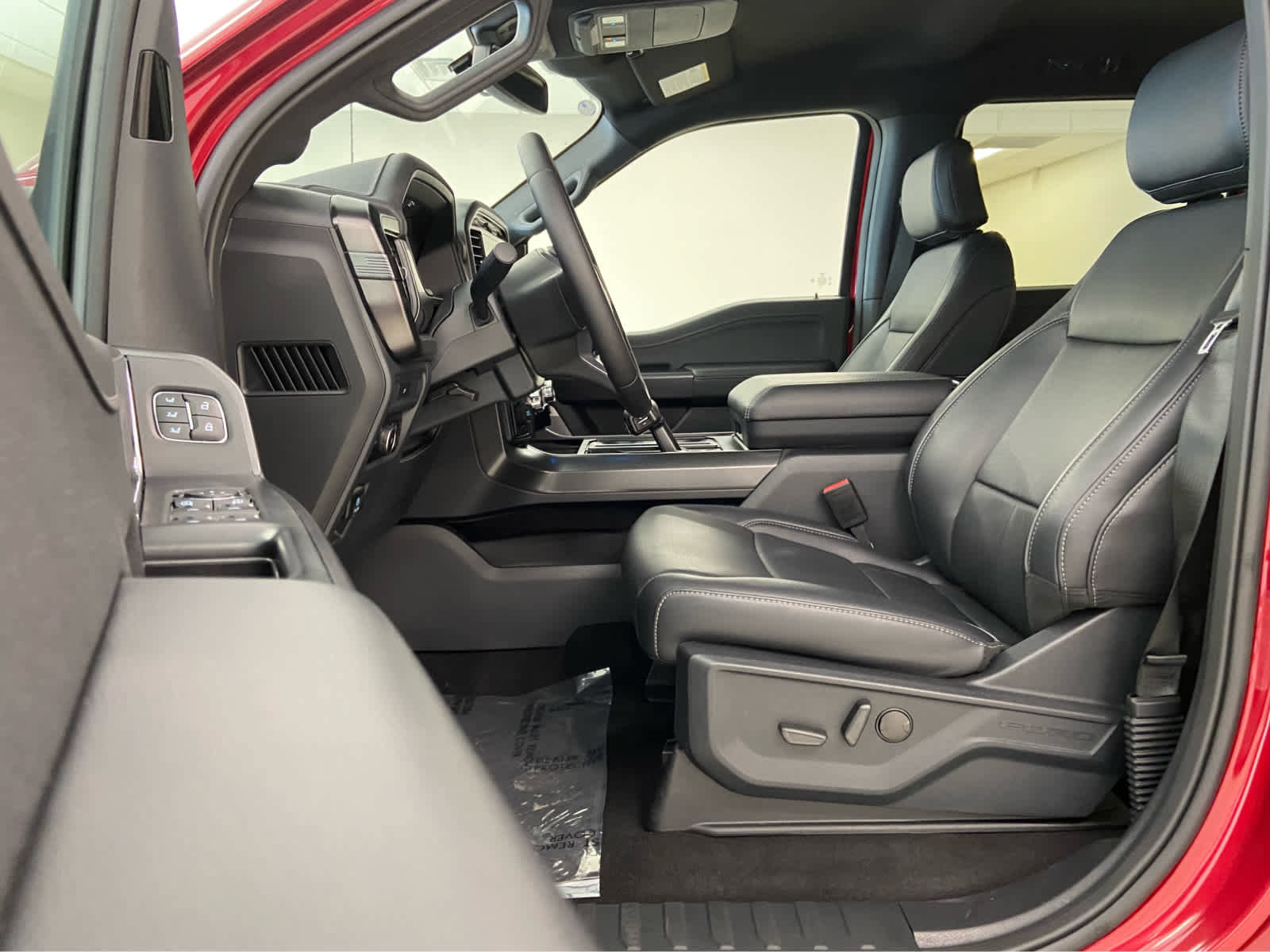 Used 2026 Ford F150 Lariat RWD image 14