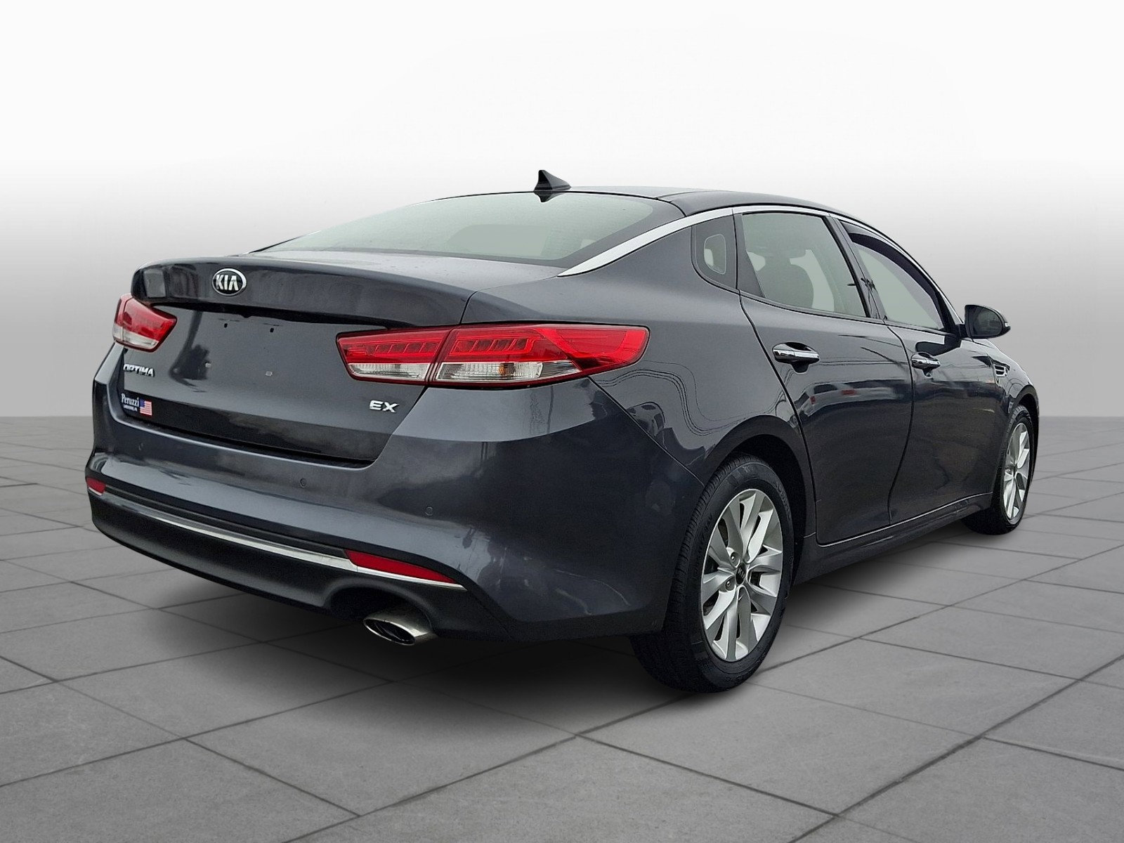 Used 2018 Kia Optima EX w/ Premium Package image 7