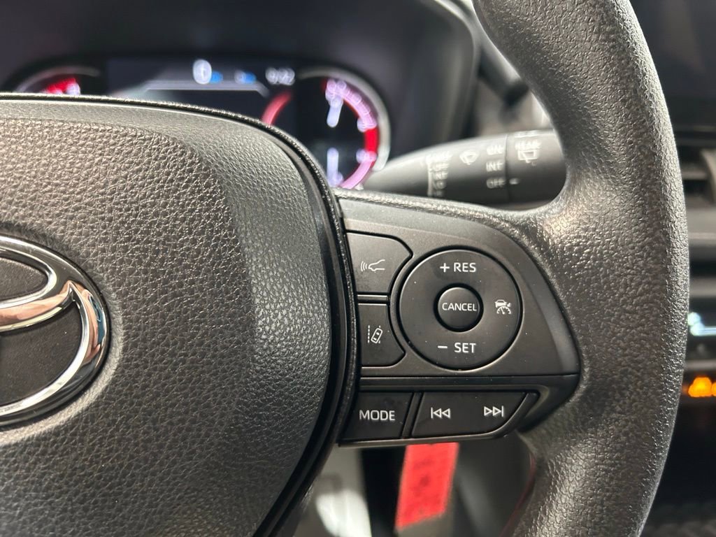 Used 2025 Toyota RAV4 LE image 21