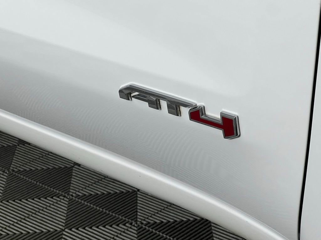 Used 2025 GMC Sierra 1500 AT4 image 13