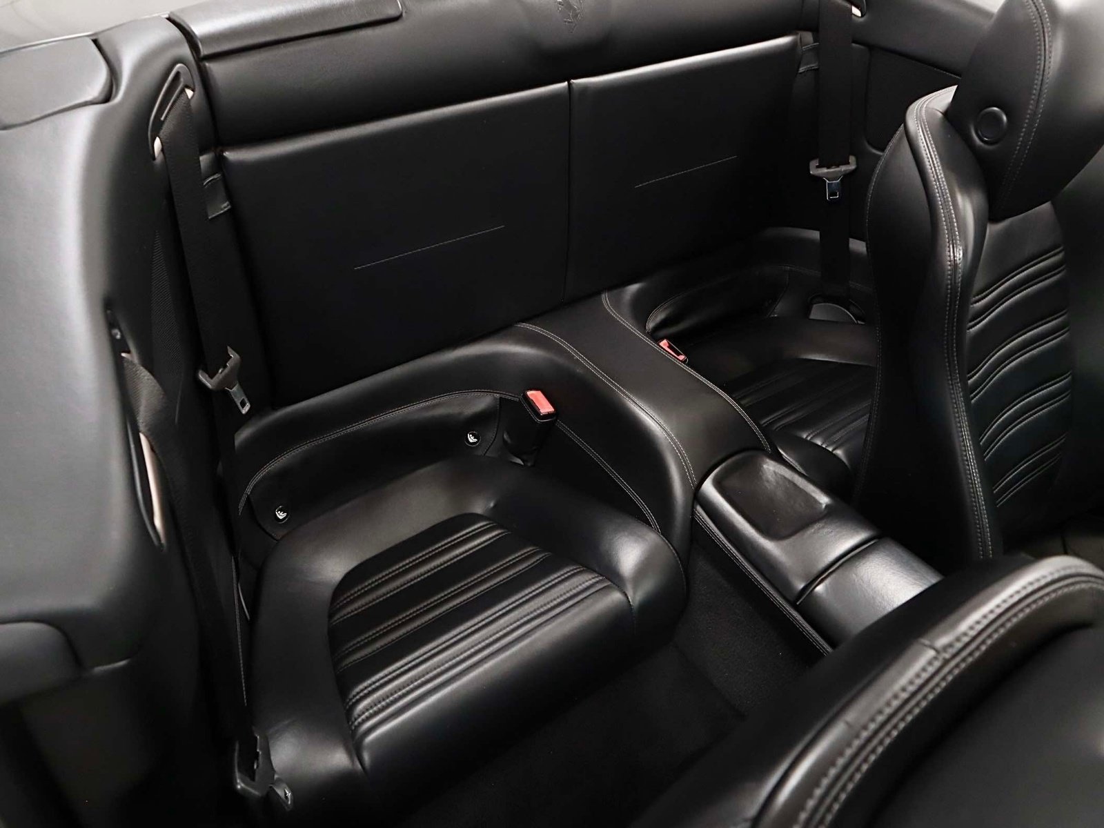 Used 2011 Ferrari California RWD image 16