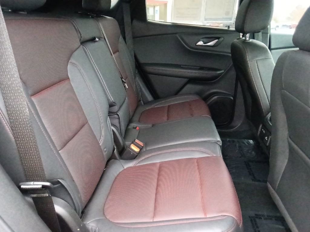 Used 2023 Chevrolet Blazer RS image 32