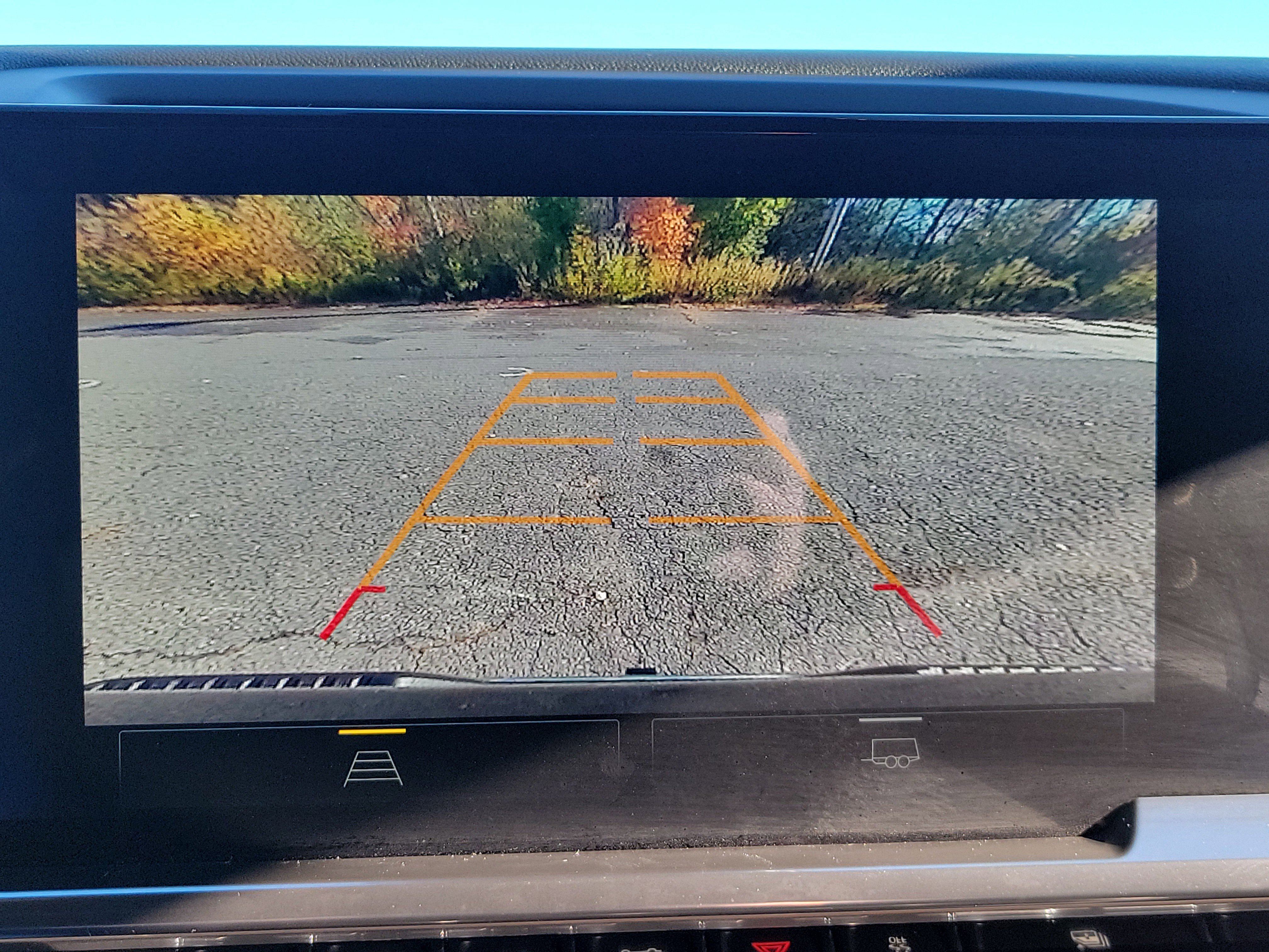 Certified 2025 Chevrolet Silverado 1500 LT image 26