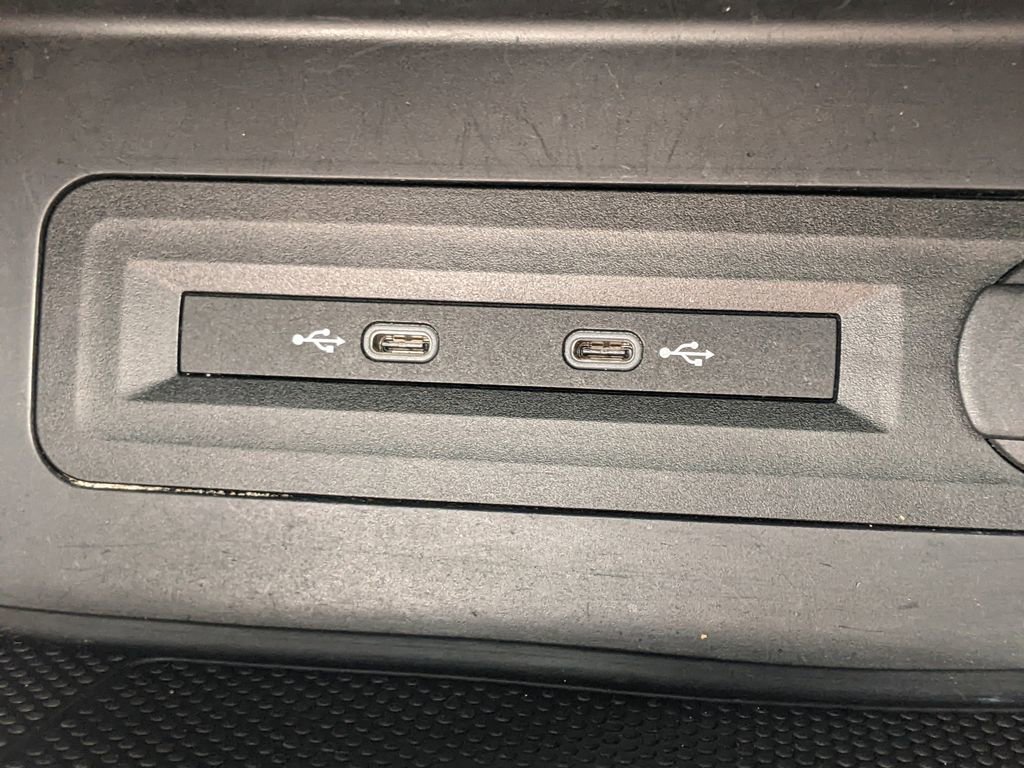 Used 2021 Volkswagen Atlas Cross Sport SE w/ Panoramic Sunroof Package image 28