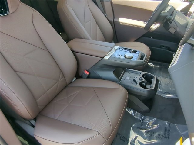 New 2025 BMW iX xDrive50 image 11