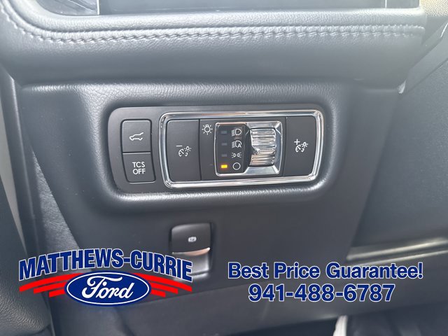 Used 2023 Lincoln Nautilus FWD w/ Premium Package image 26
