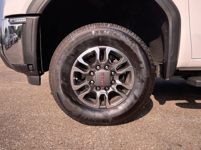 Used 2025 GMC Sierra 3500 SLE w/ Preferred Package AWD/4WD image 32